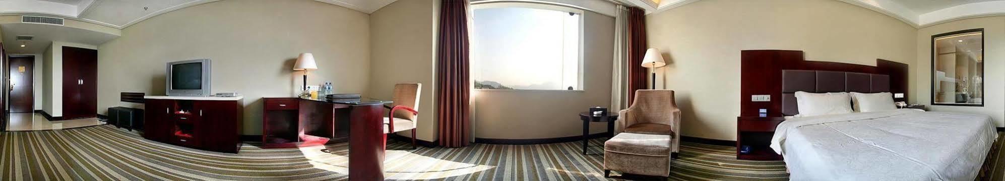 Phoenix Grand Hotel Fenghuang Exterior foto