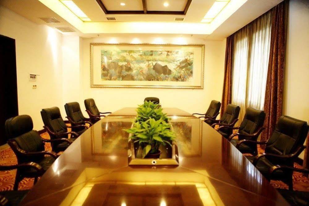 Phoenix Grand Hotel Fenghuang Exterior foto